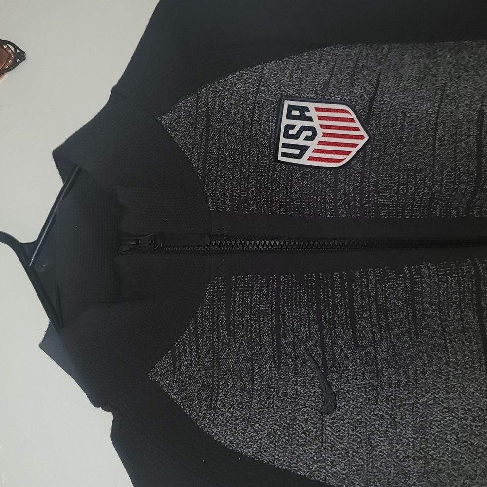 USA soccer mens Nike tech pack team us national jacket, size medium